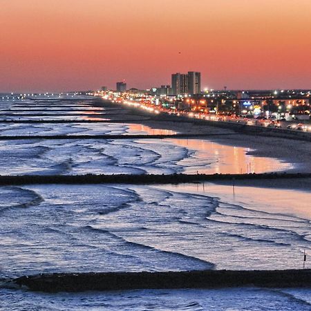 Beachfront Haven Galveston Bagian luar foto