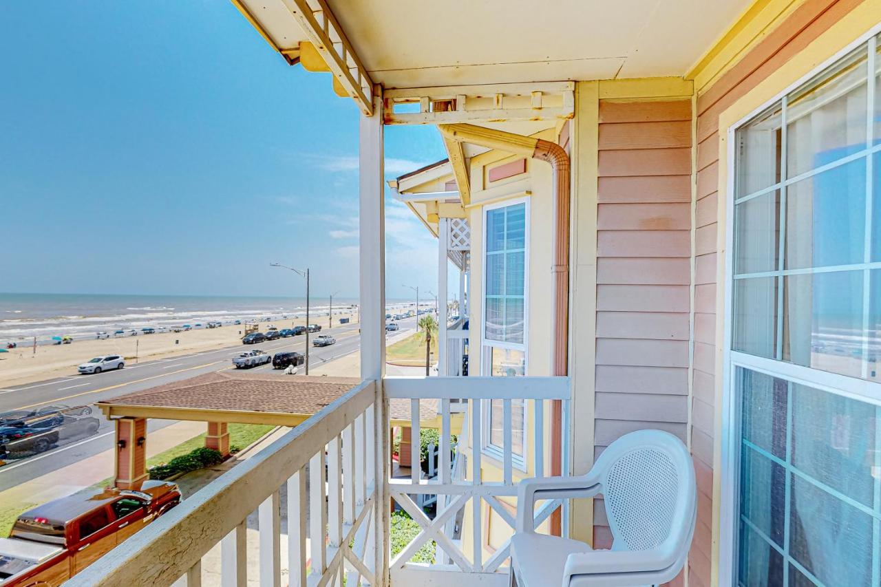 Beachfront Haven Galveston Bagian luar foto