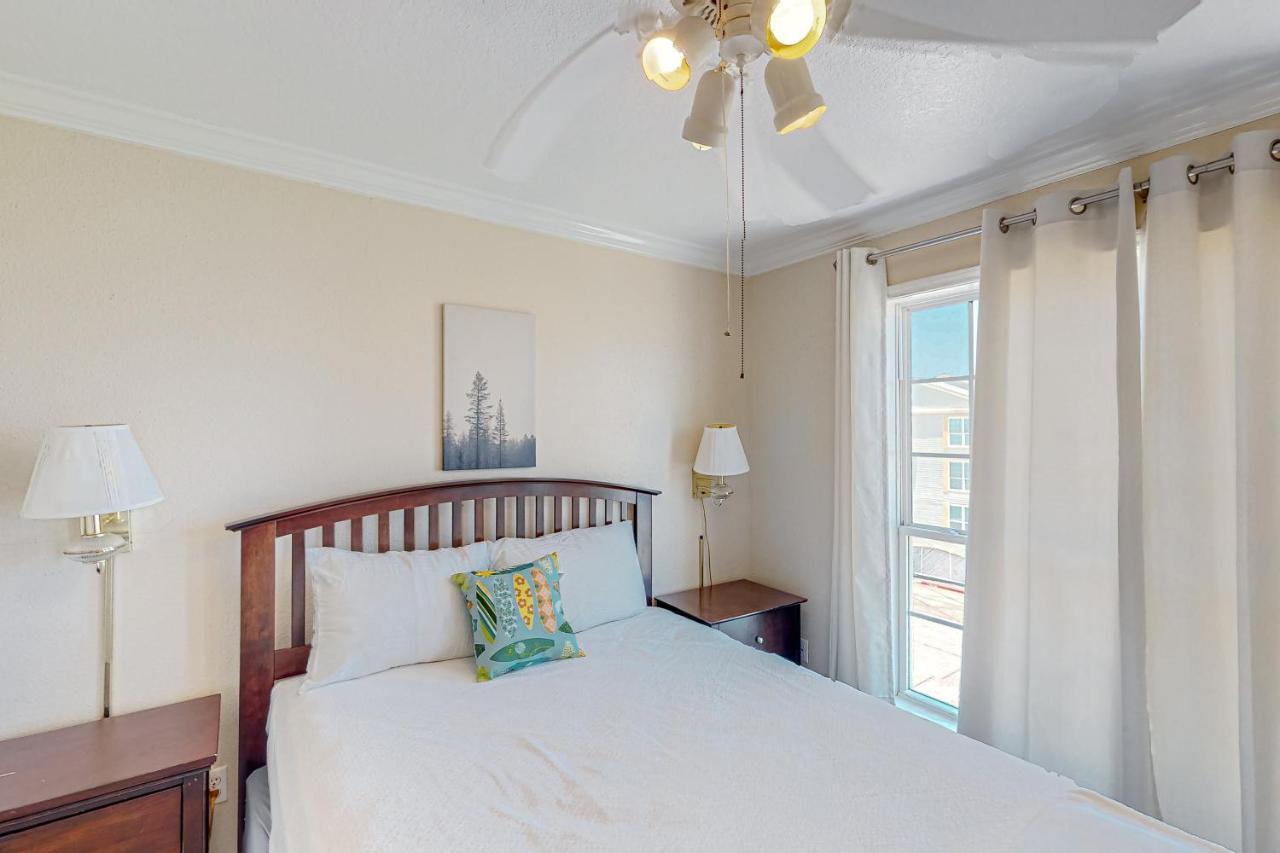 Beachfront Haven Galveston Bagian luar foto