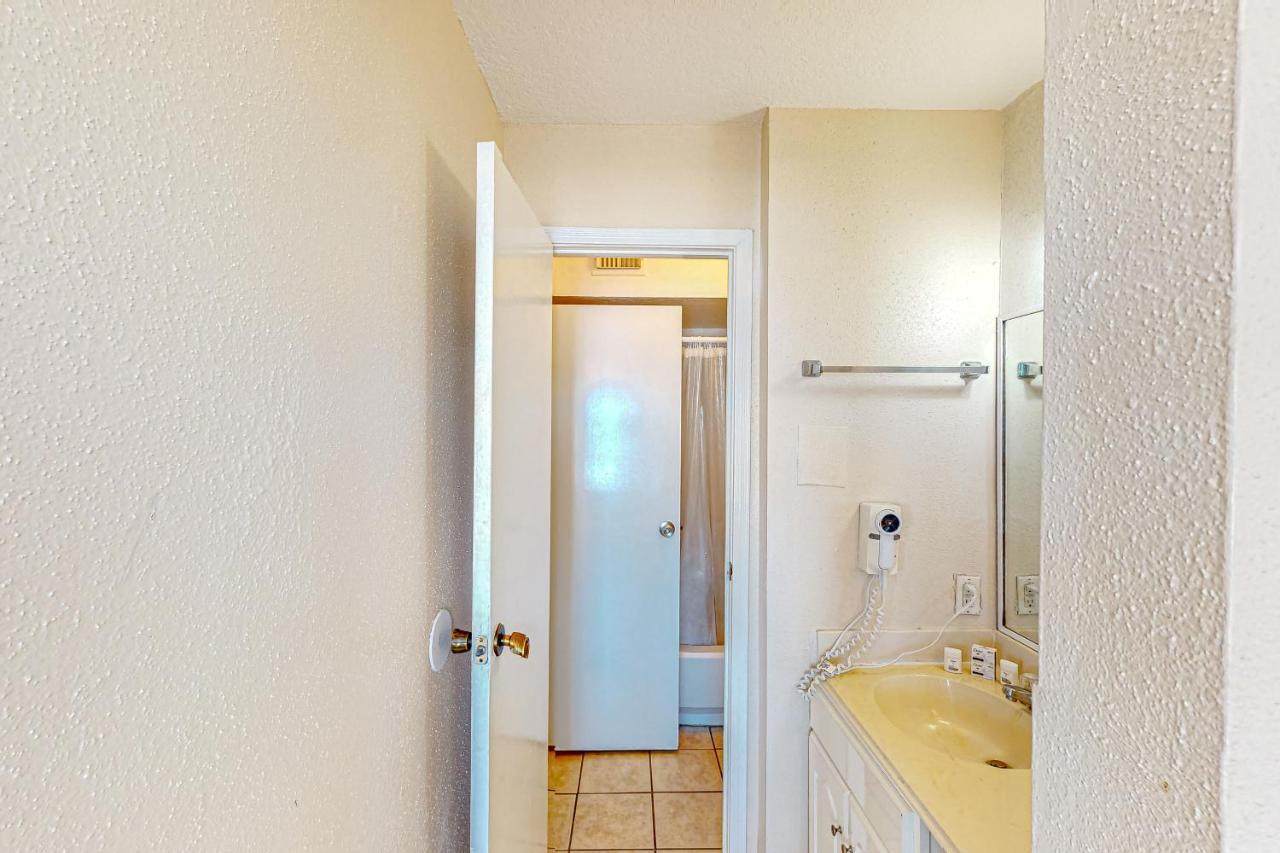Beachfront Haven Galveston Bagian luar foto